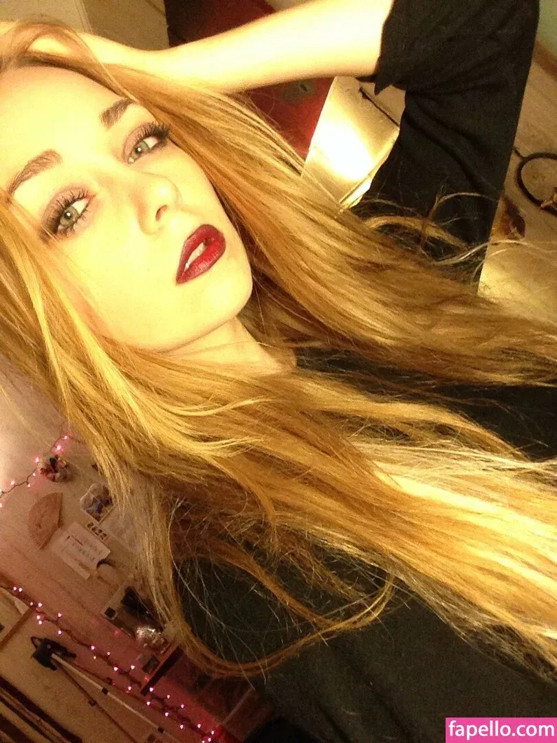 Elyse Summer Onlyfans Photo Gallery 