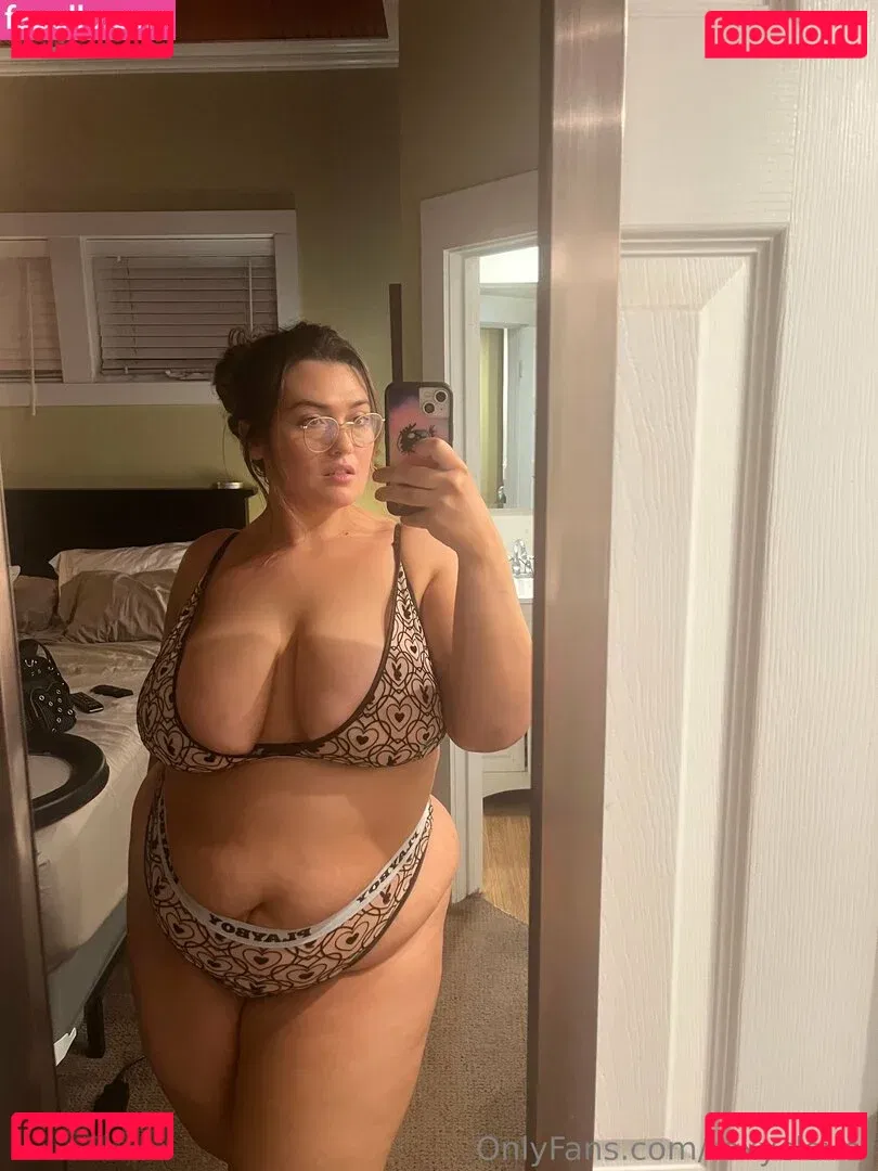 Roxyclover Onlyfans Photo Gallery 