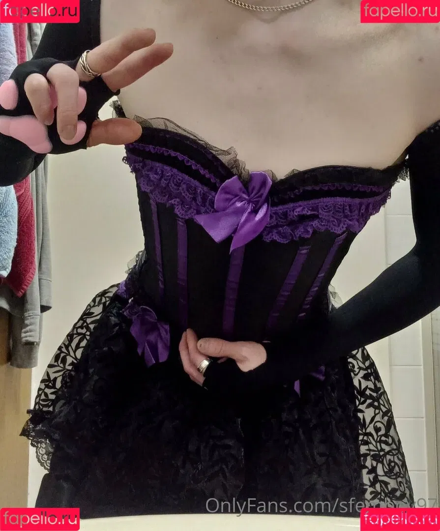 sfemboy97 Onlyfans Photo Gallery 