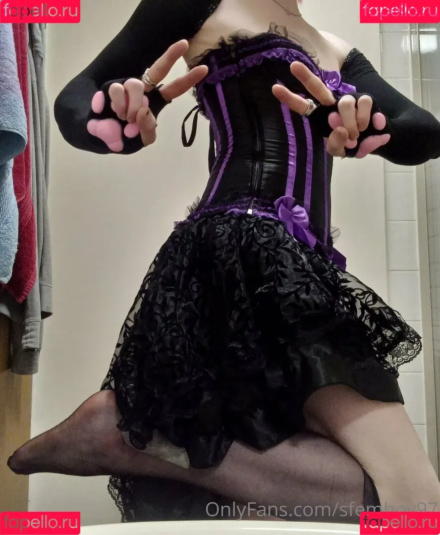 sfemboy97 Onlyfans Photo Gallery 