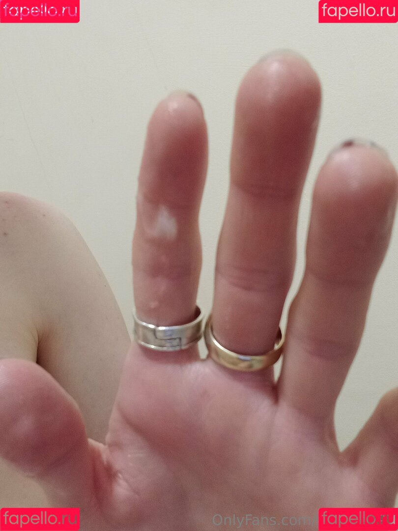 sfemboy97 Onlyfans Photo Gallery 