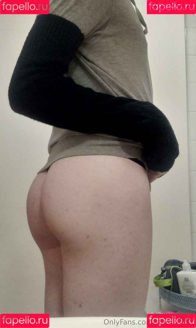 sfemboy97 Onlyfans Photo Gallery 