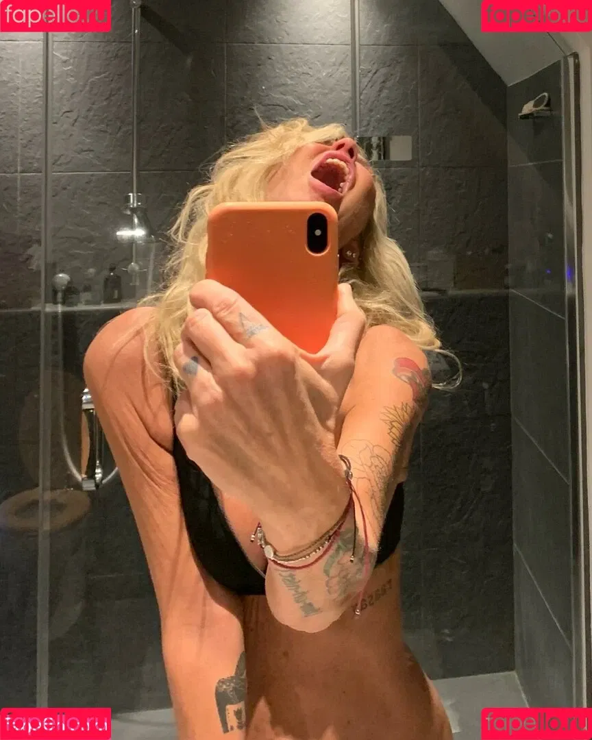 Ulrika Jonsson Onlyfans Photo Gallery 