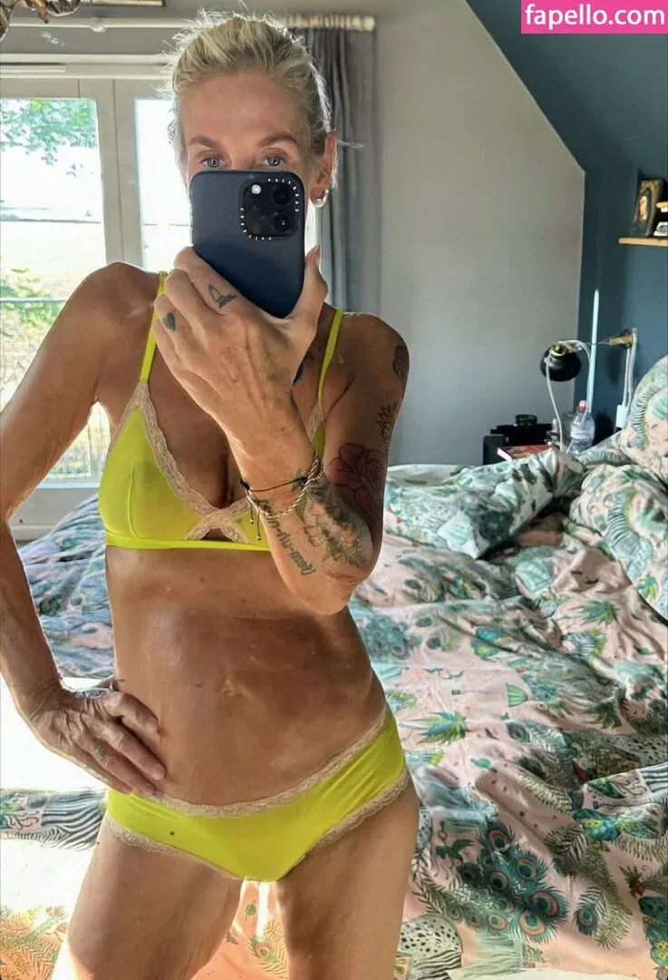 Ulrika Jonsson Onlyfans Photo Gallery 