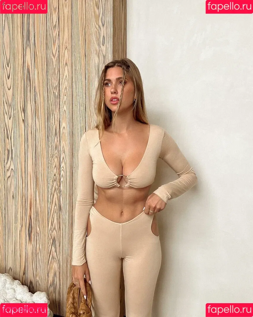 Kara Del Toro Onlyfans Photo Gallery 