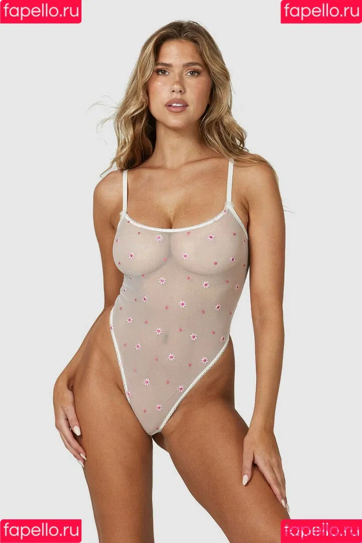 Kara Del Toro Onlyfans Photo Gallery 