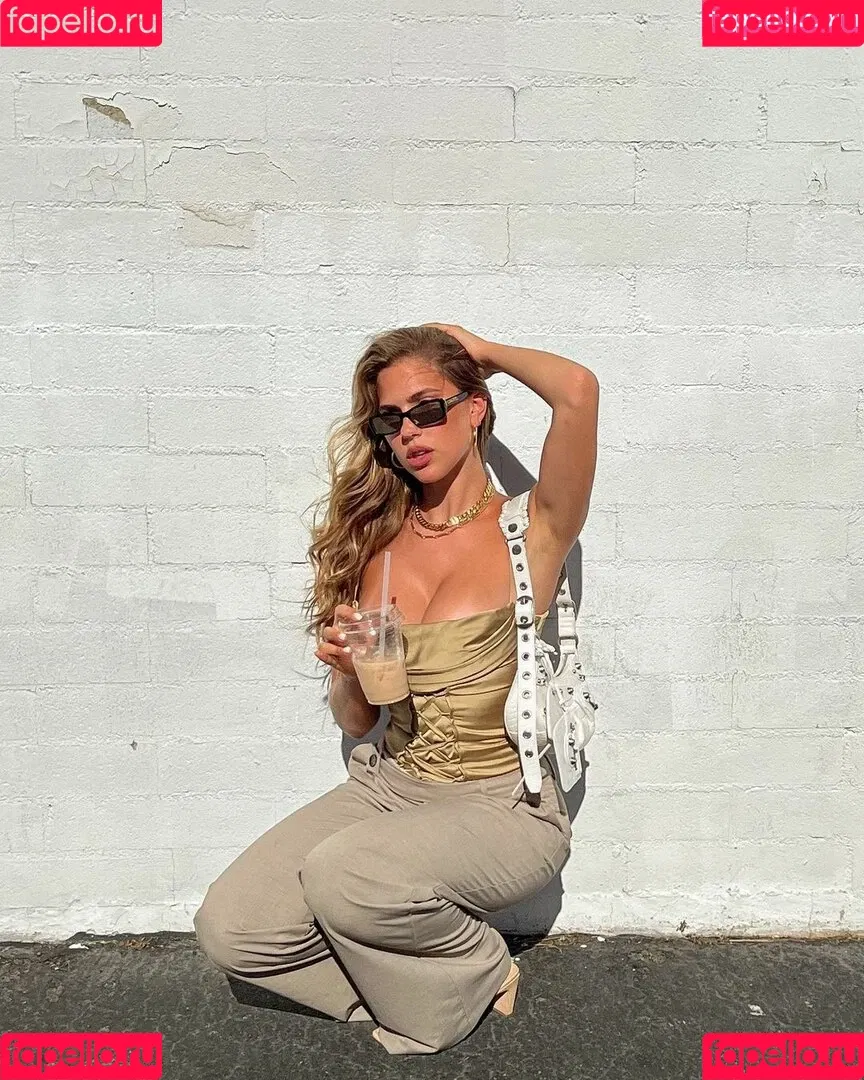 Kara Del Toro Onlyfans Photo Gallery 