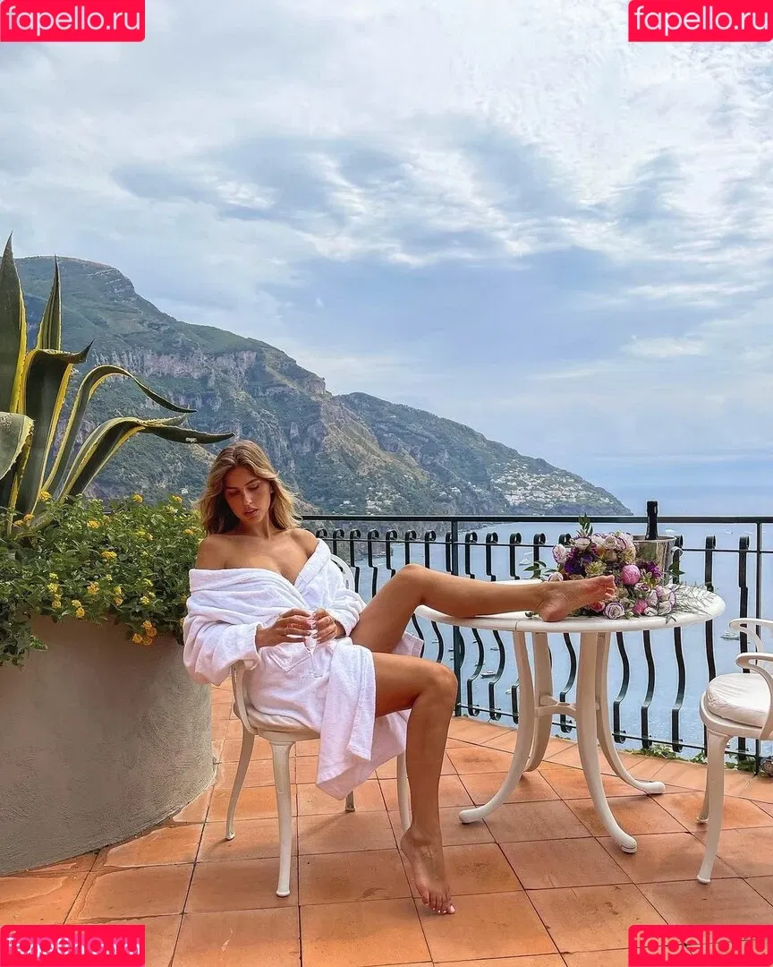 Kara Del Toro Onlyfans Photo Gallery 