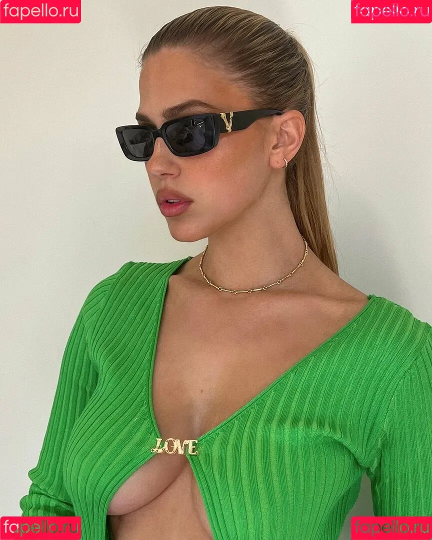 Kara Del Toro Onlyfans Photo Gallery 