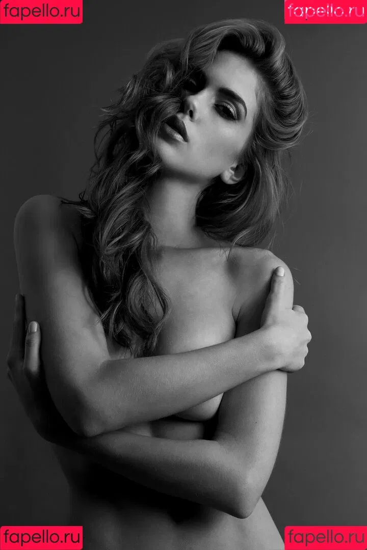 Kara Del Toro Onlyfans Photo Gallery 