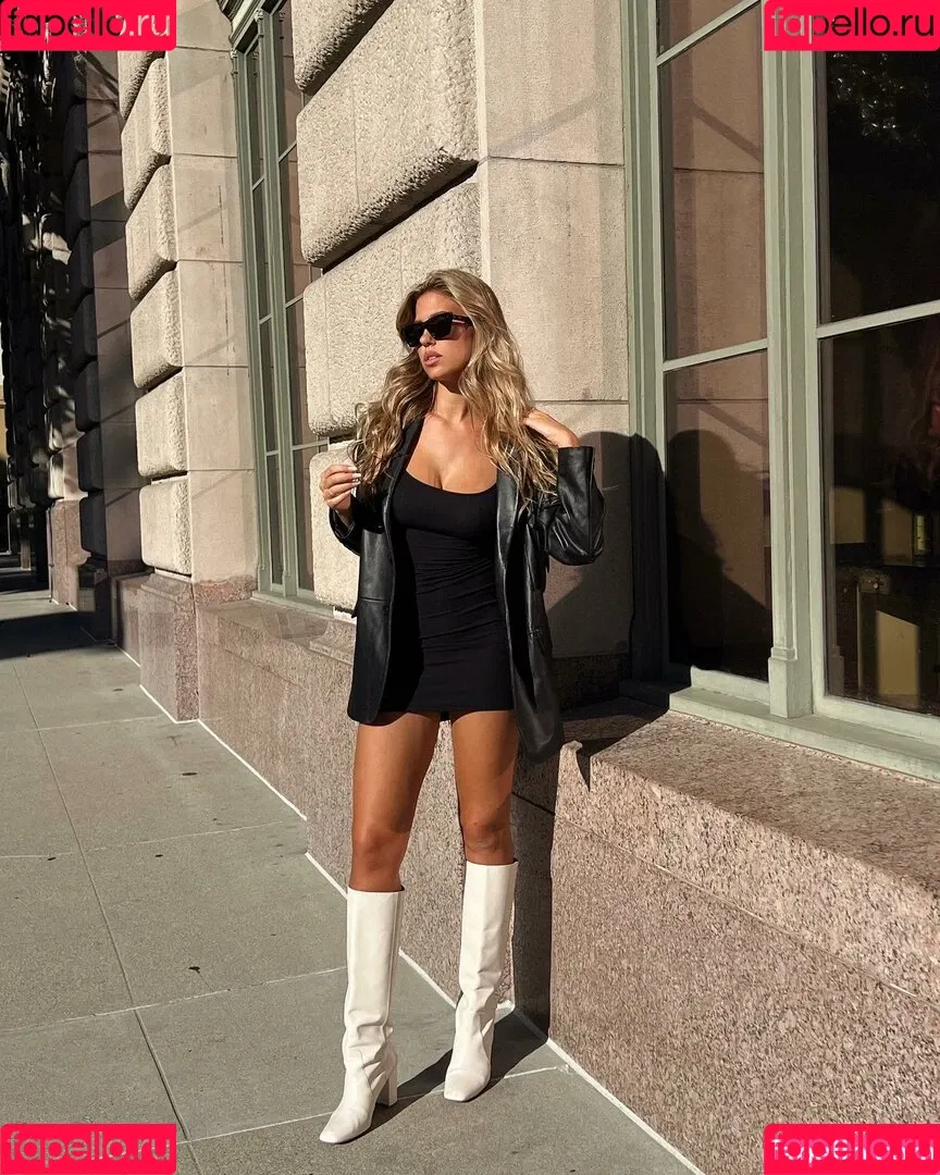 Kara Del Toro Onlyfans Photo Gallery 