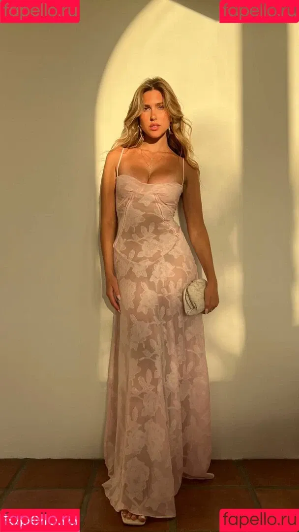 Kara Del Toro Onlyfans Photo Gallery 