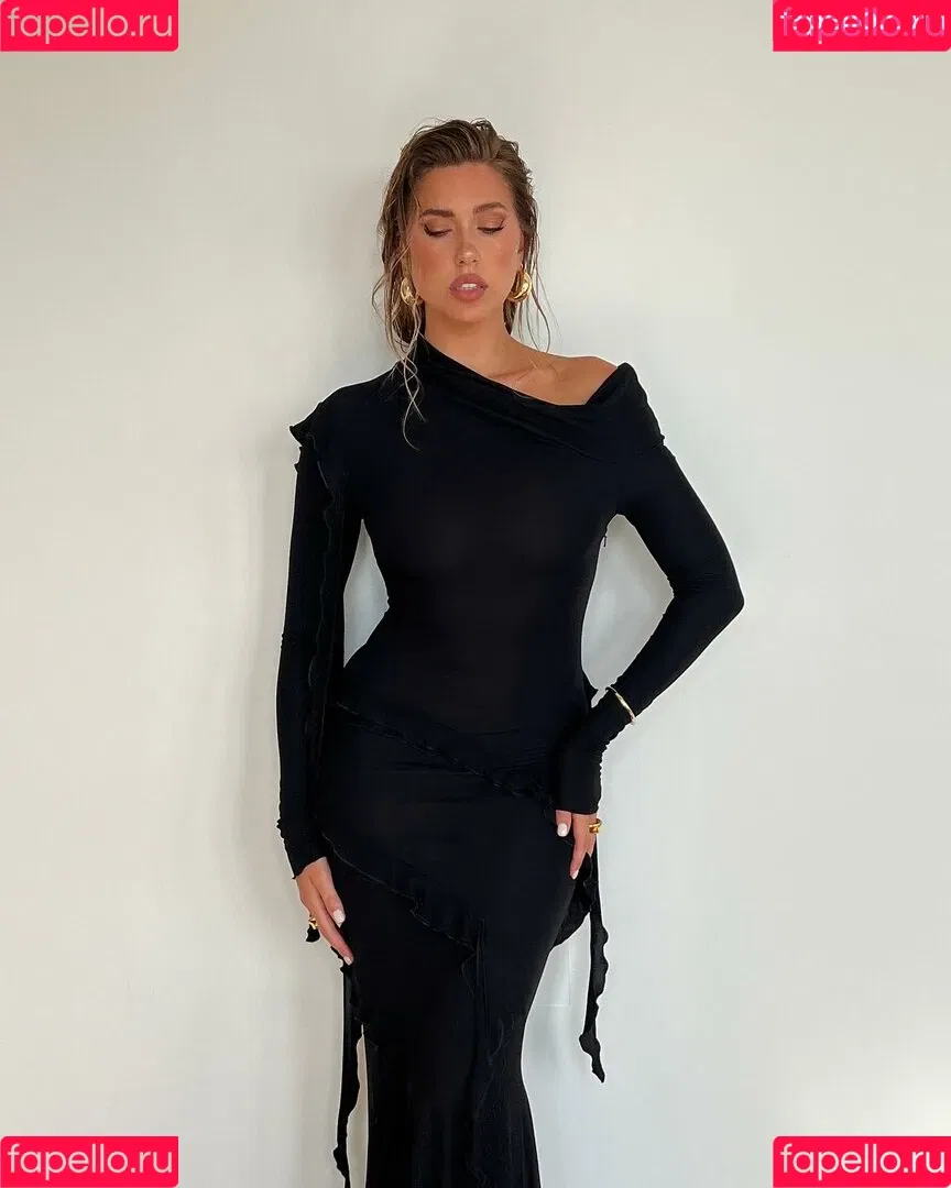 Kara Del Toro Onlyfans Photo Gallery 
