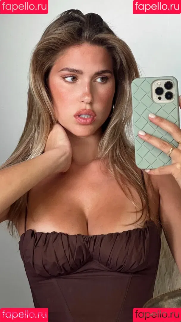 Kara Del Toro Onlyfans Photo Gallery 