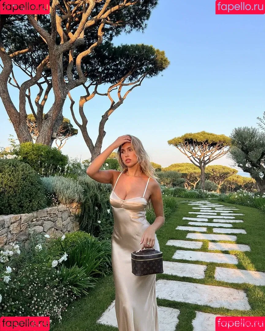 Kara Del Toro Onlyfans Photo Gallery 