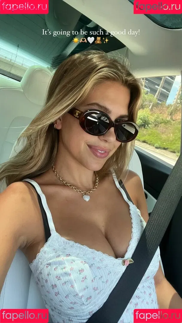 Kara Del Toro Onlyfans Photo Gallery 