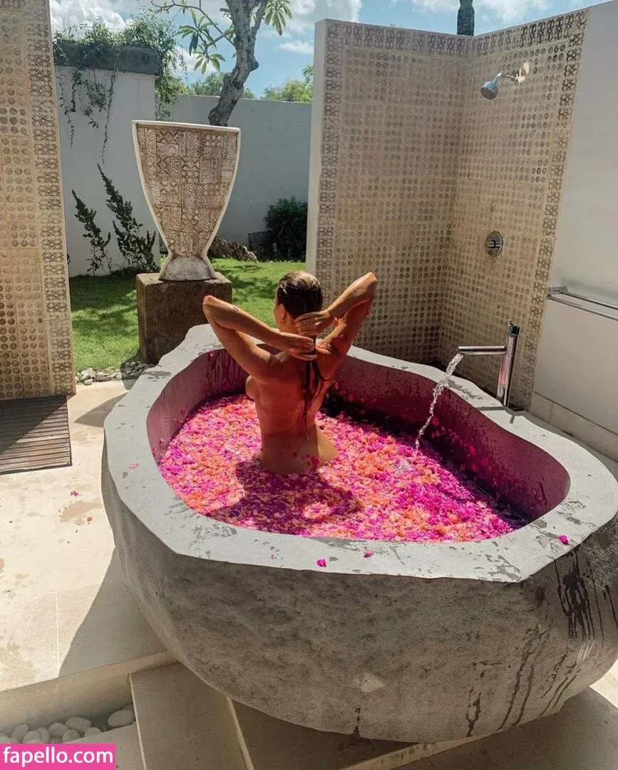 Kara Del Toro Onlyfans Photo Gallery 