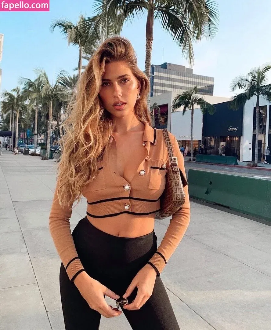 Kara Del Toro Onlyfans Photo Gallery 