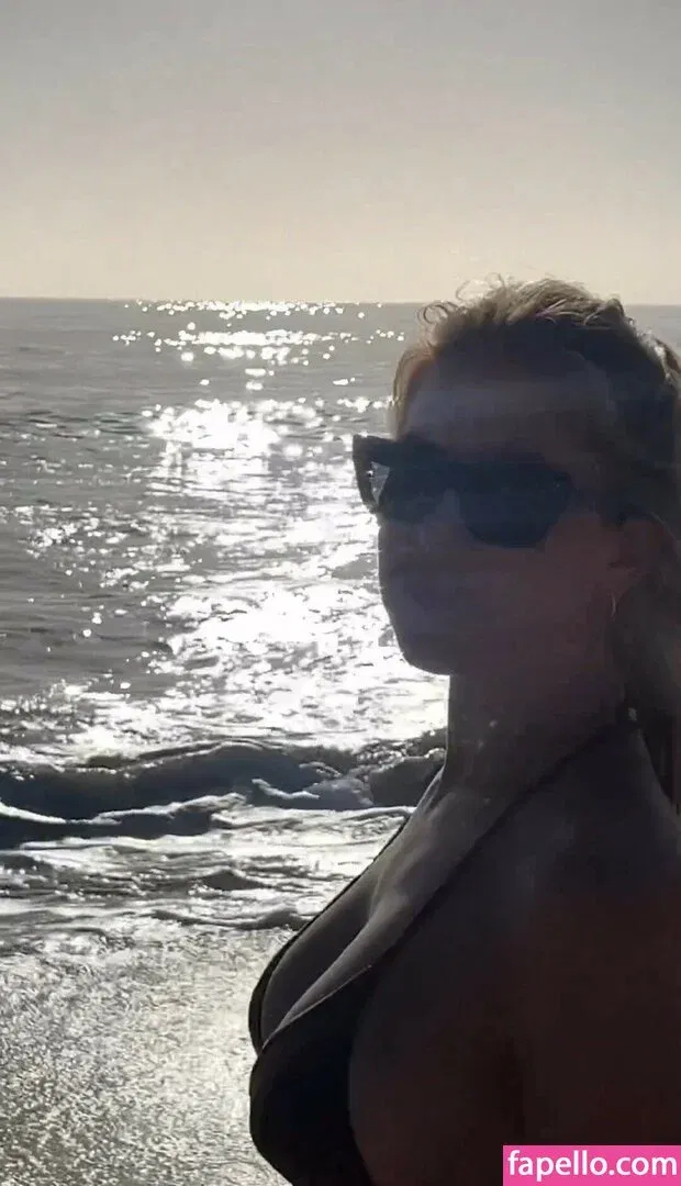 Kara Del Toro Onlyfans Photo Gallery 