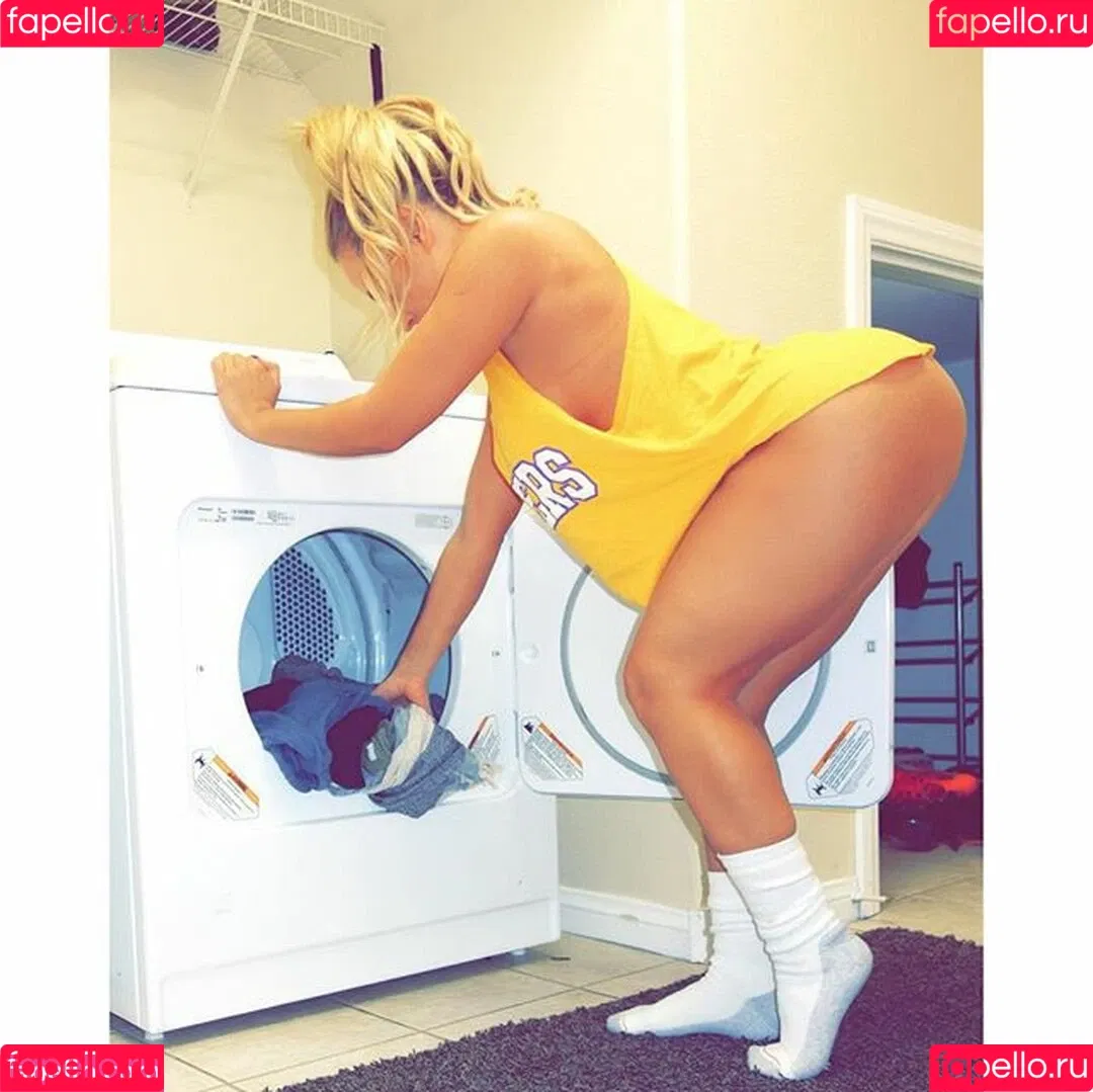 Miss Petzak Onlyfans Photo Gallery 