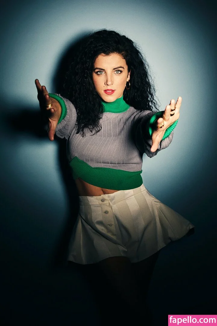 Jamie-Lee O'Donnell Onlyfans Photo Gallery 