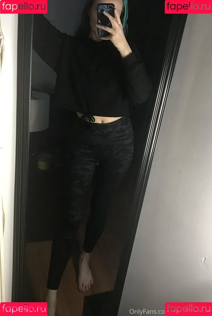 skysfreepage Onlyfans Photo Gallery 