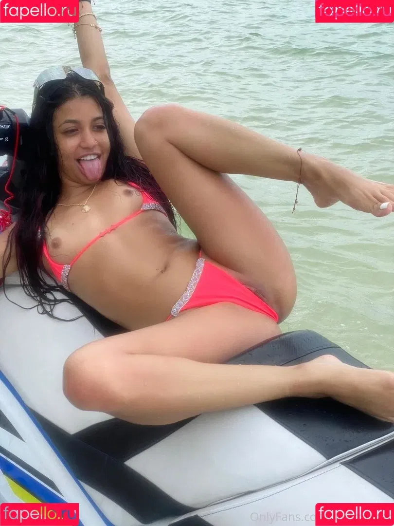 Veronica Rodriguez Onlyfans Photo Gallery 