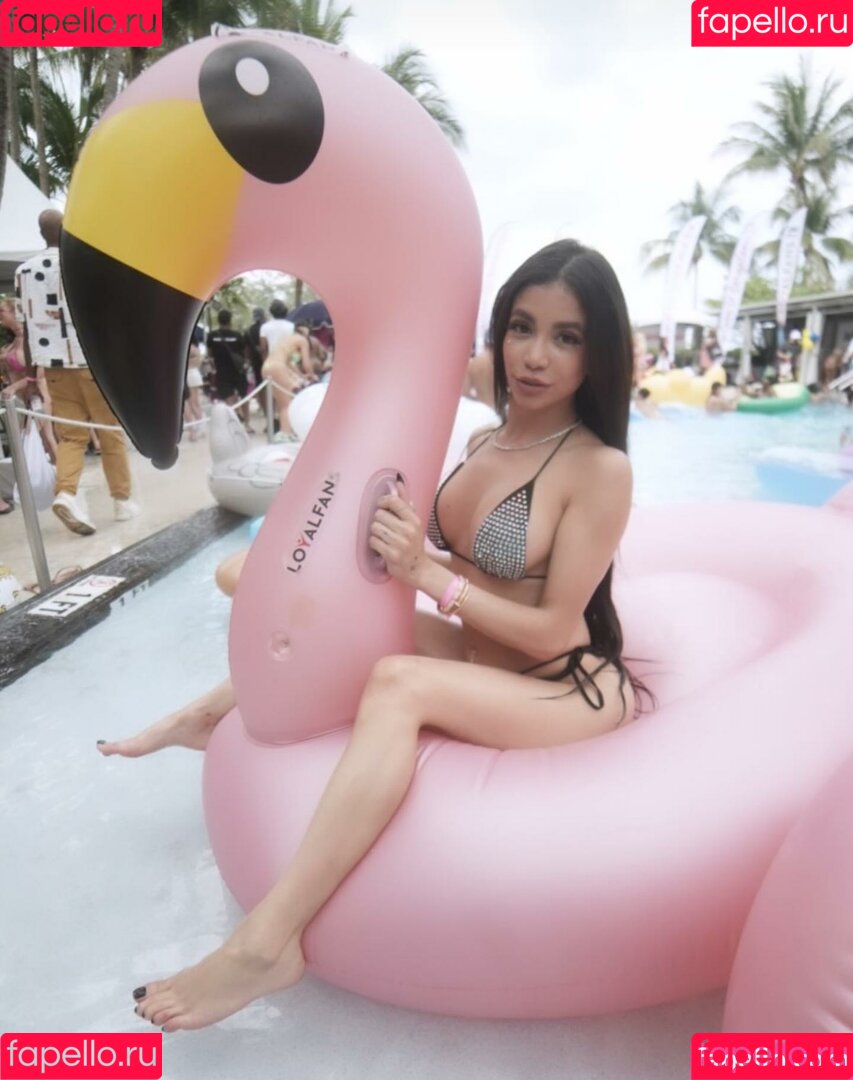 Veronica Rodriguez Onlyfans Photo Gallery 