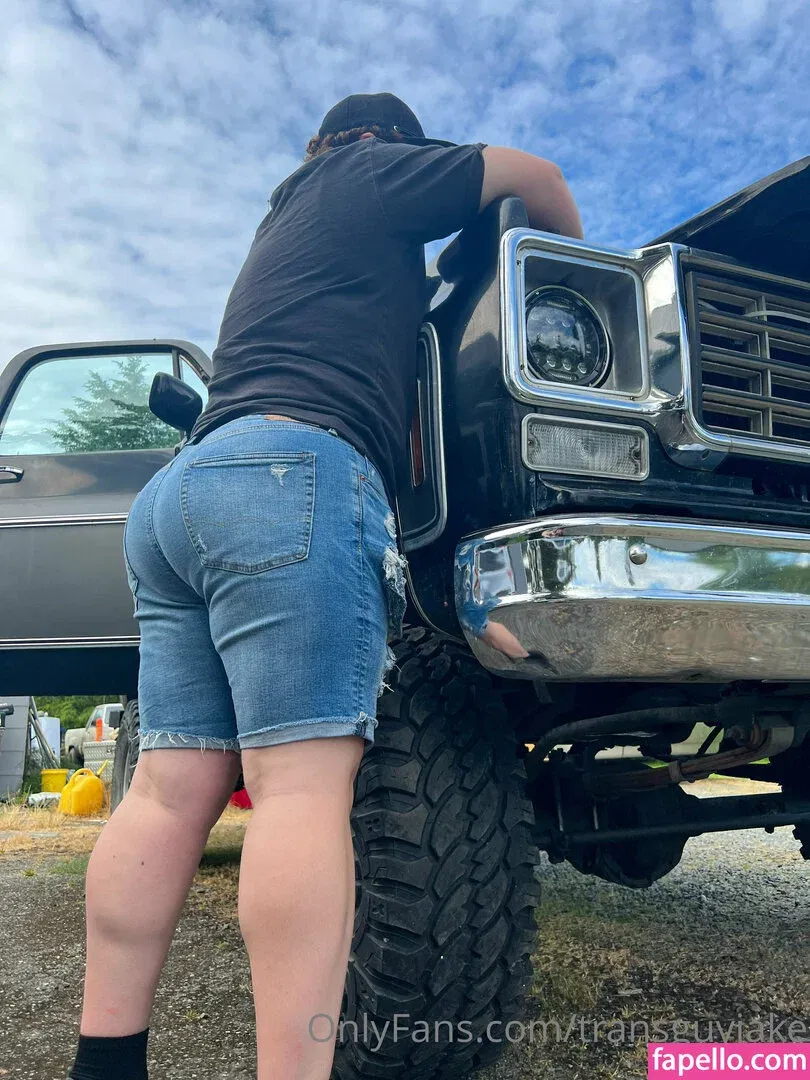 transguyjake Onlyfans Photo Gallery 