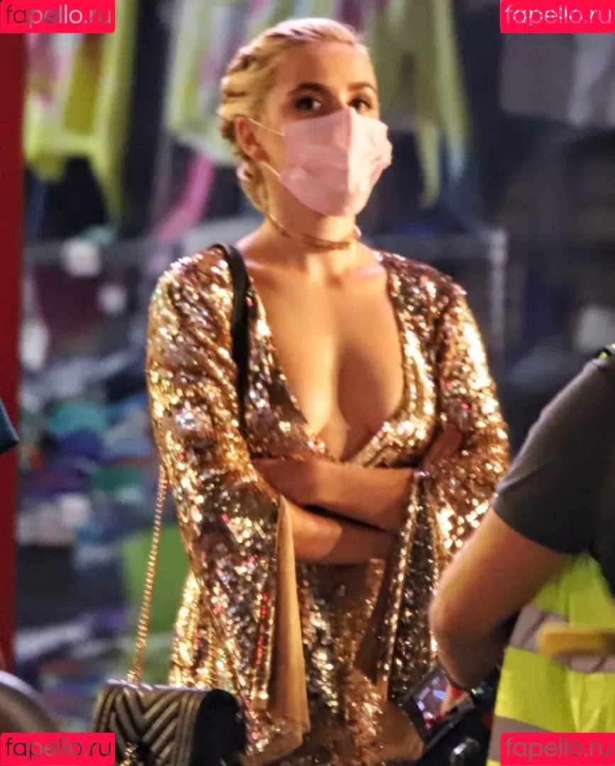 Kiernan Shipka Onlyfans Photo Gallery 