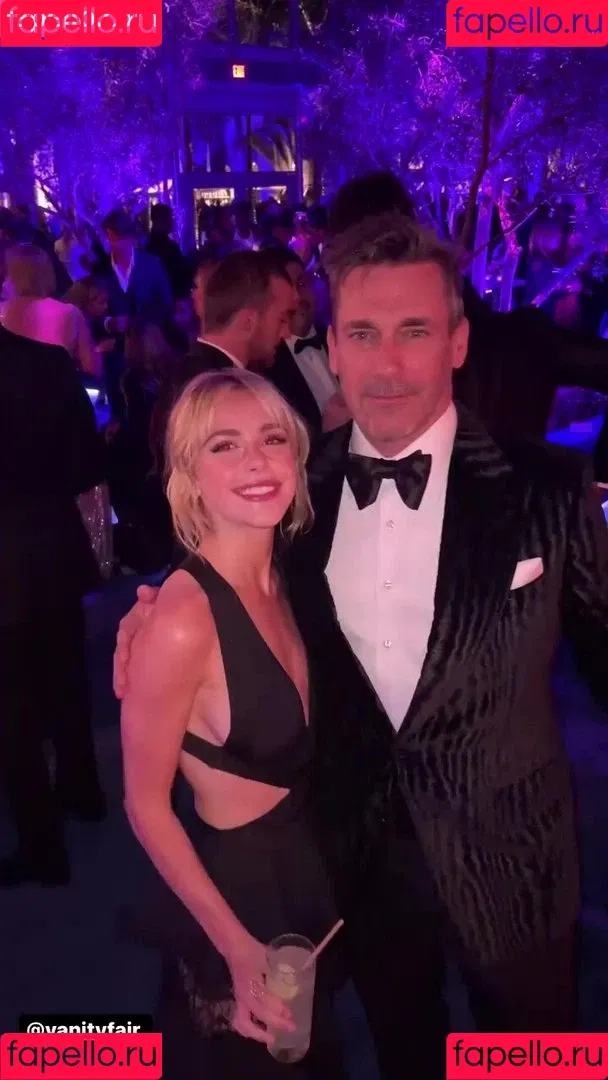 Kiernan Shipka Onlyfans Photo Gallery 