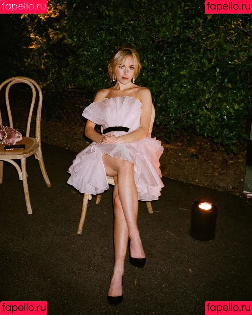 Kiernan Shipka Onlyfans Photo Gallery 