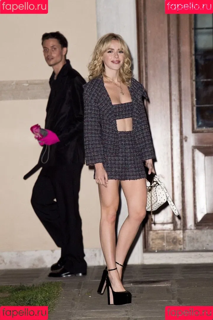Kiernan Shipka Onlyfans Photo Gallery 