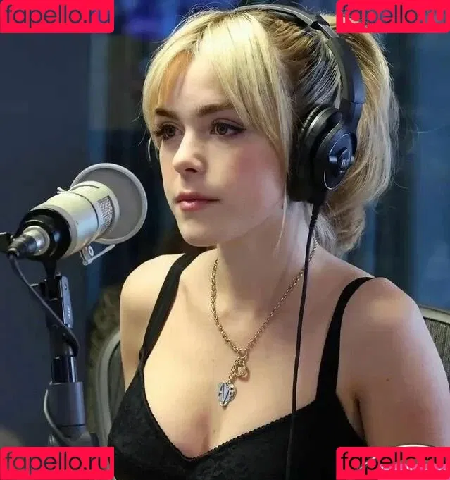 Kiernan Shipka Onlyfans Photo Gallery 