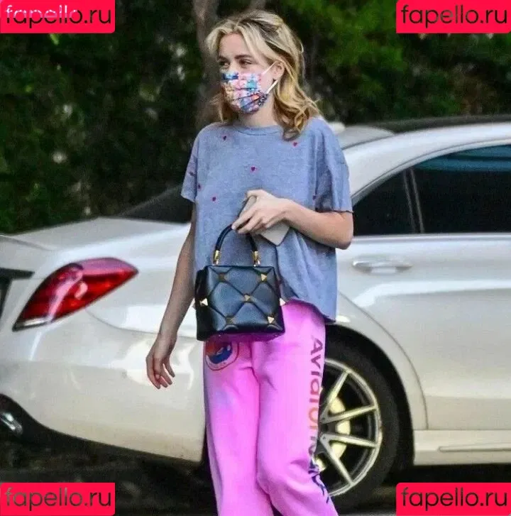 Kiernan Shipka Onlyfans Photo Gallery 