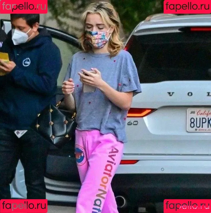 Kiernan Shipka Onlyfans Photo Gallery 