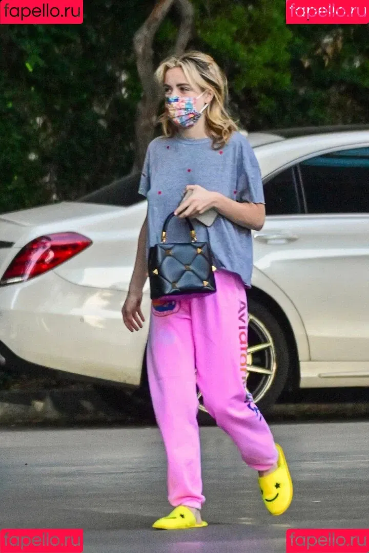 Kiernan Shipka Onlyfans Photo Gallery 