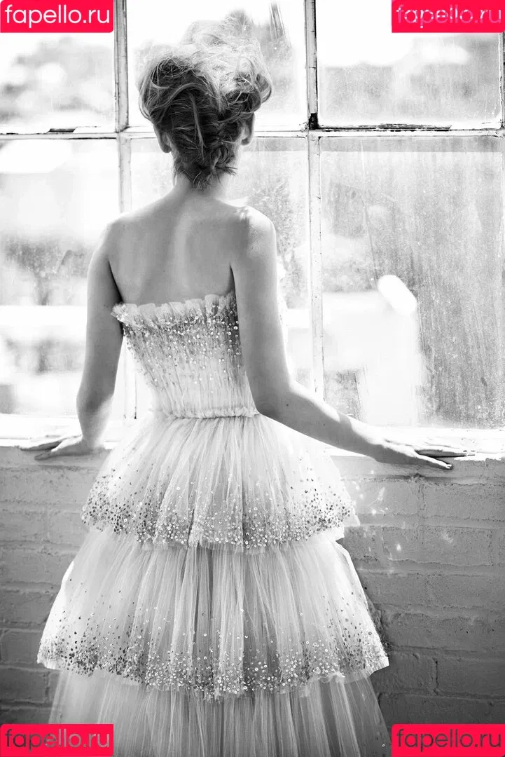 Kiernan Shipka Onlyfans Photo Gallery 