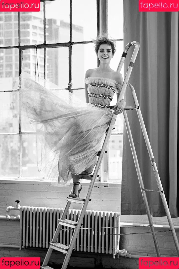 Kiernan Shipka Onlyfans Photo Gallery 