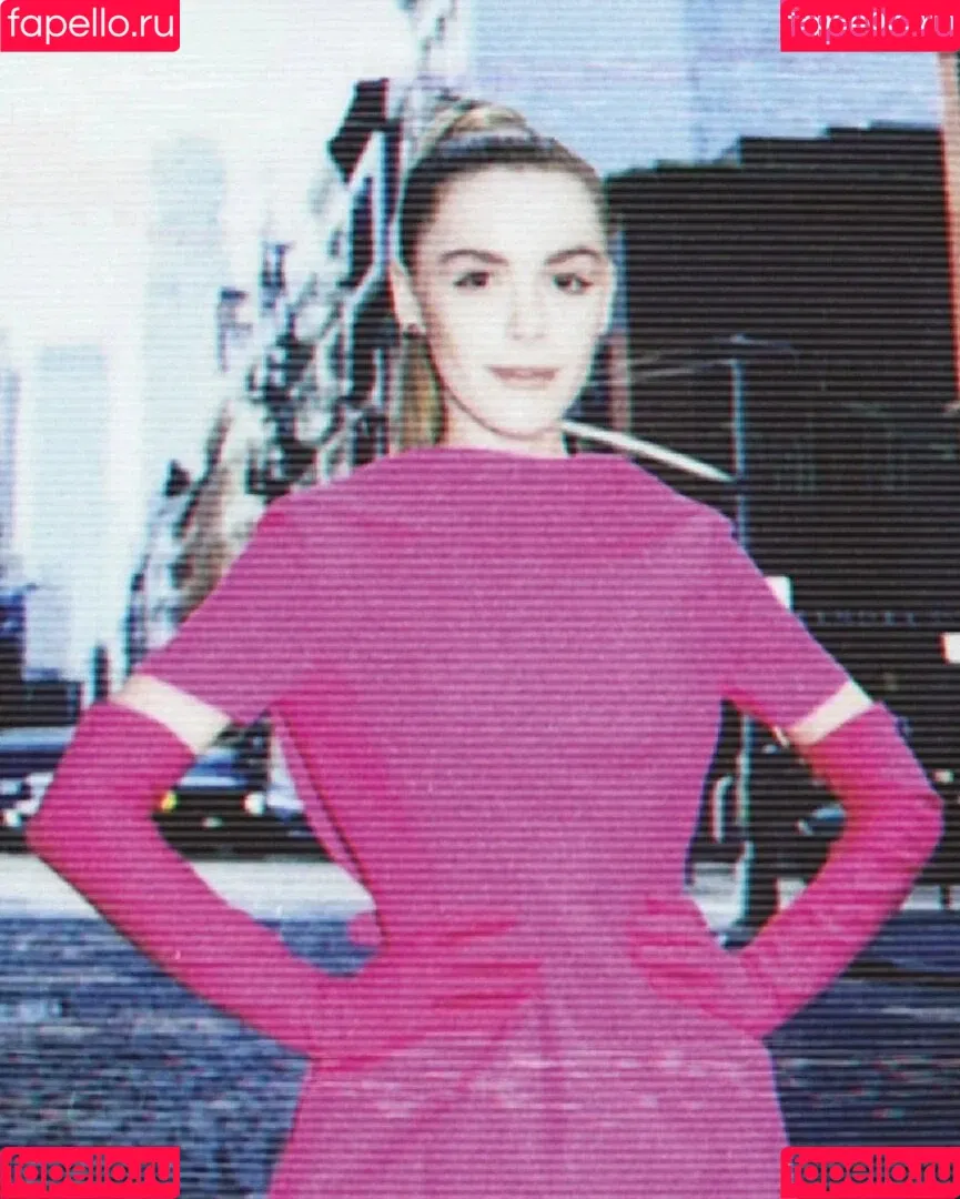 Kiernan Shipka Onlyfans Photo Gallery 