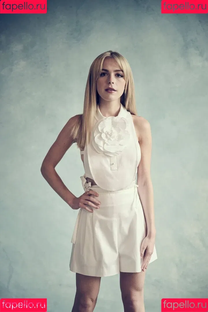 Kiernan Shipka Onlyfans Photo Gallery 