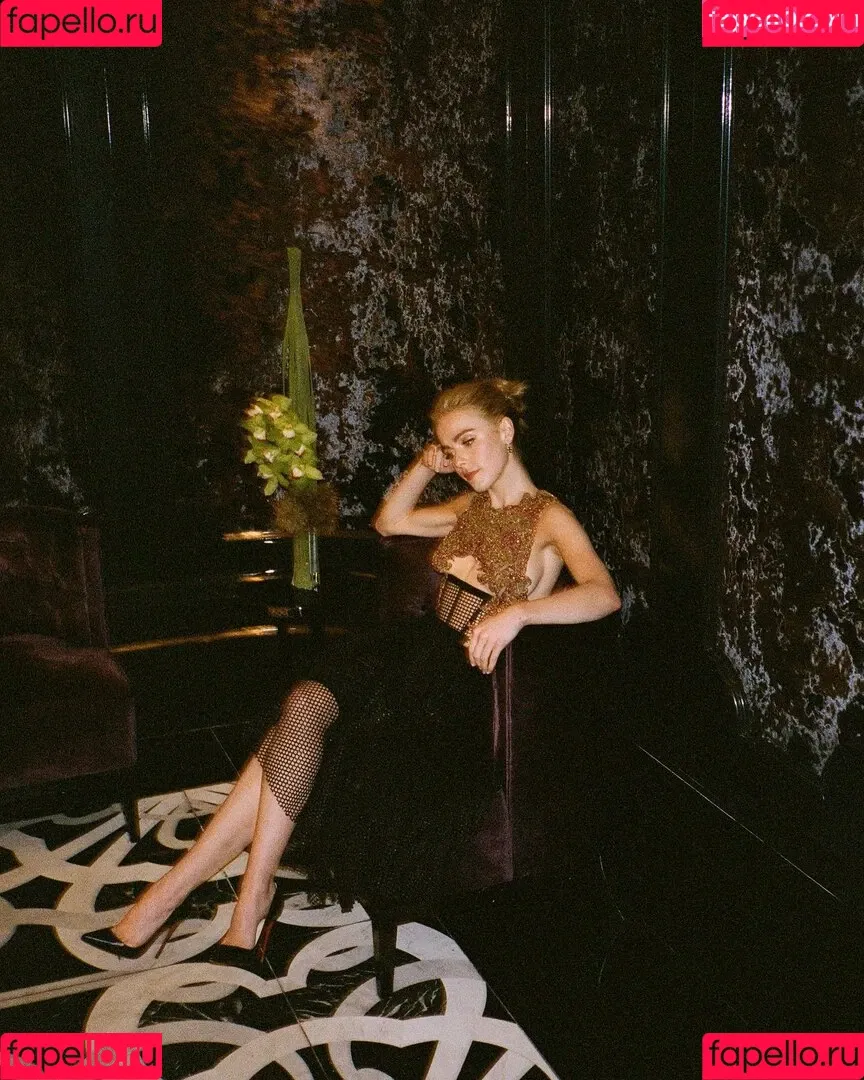 Kiernan Shipka Onlyfans Photo Gallery 