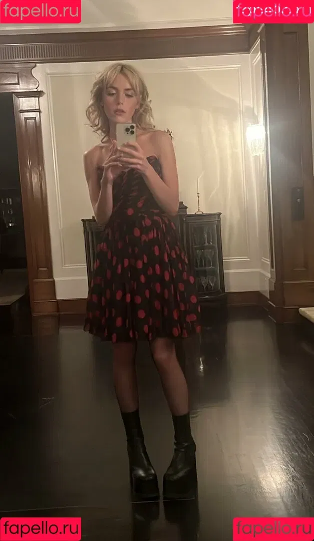 Kiernan Shipka Onlyfans Photo Gallery 