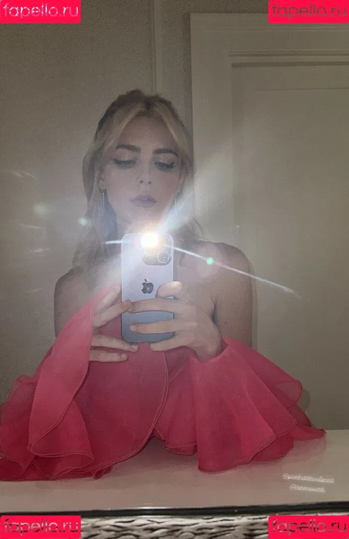 Kiernan Shipka Onlyfans Photo Gallery 