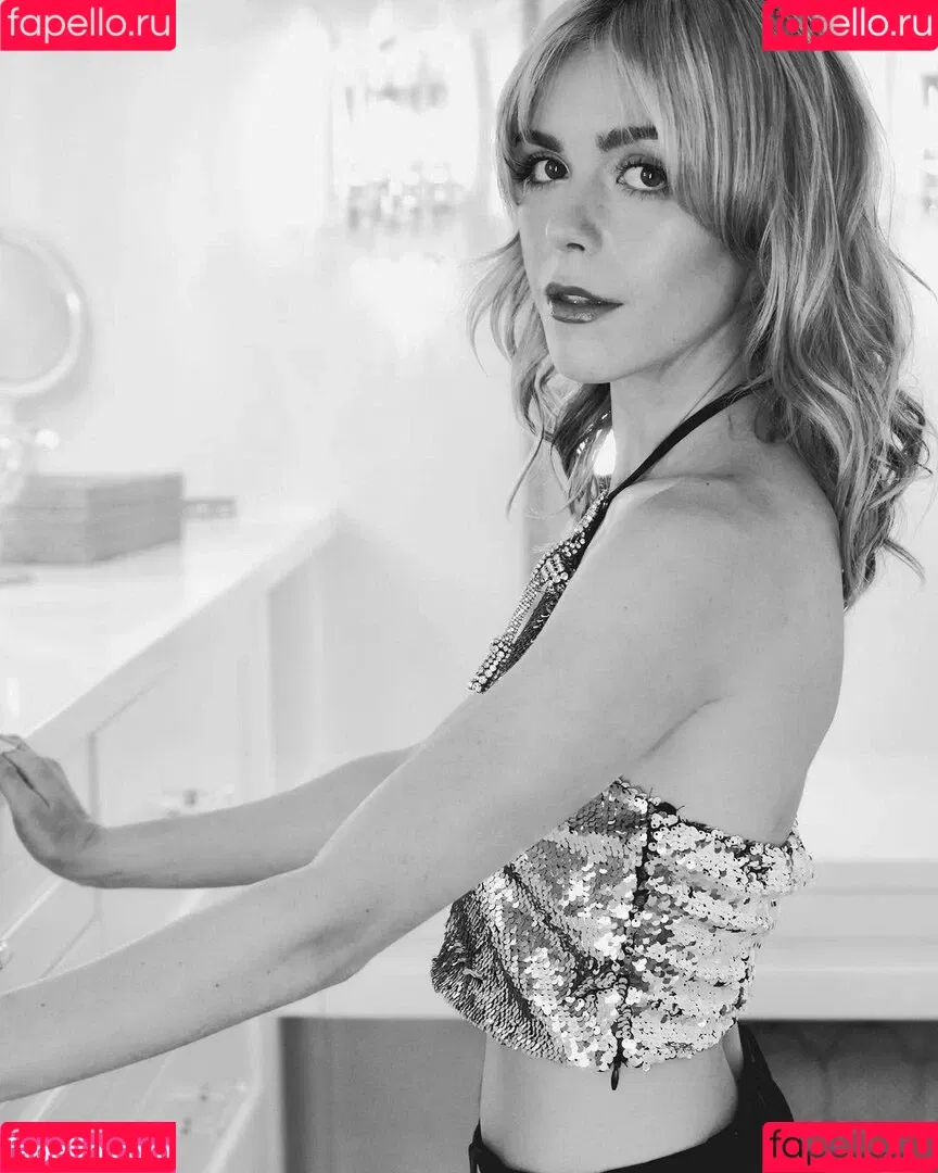 Kiernan Shipka Onlyfans Photo Gallery 