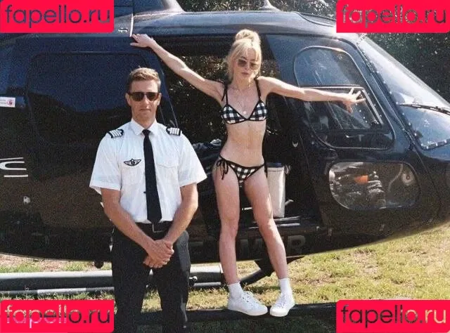 Kiernan Shipka Onlyfans Photo Gallery 