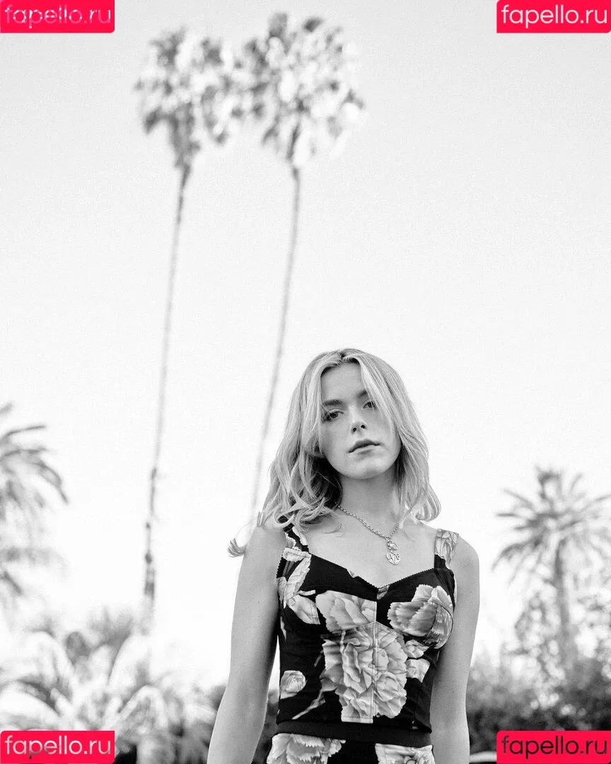 Kiernan Shipka Onlyfans Photo Gallery 