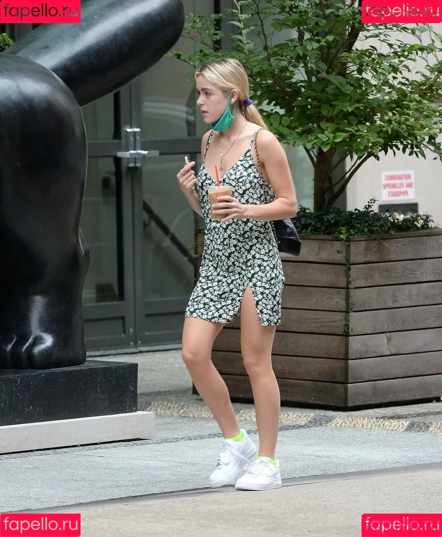 Kiernan Shipka Onlyfans Photo Gallery 