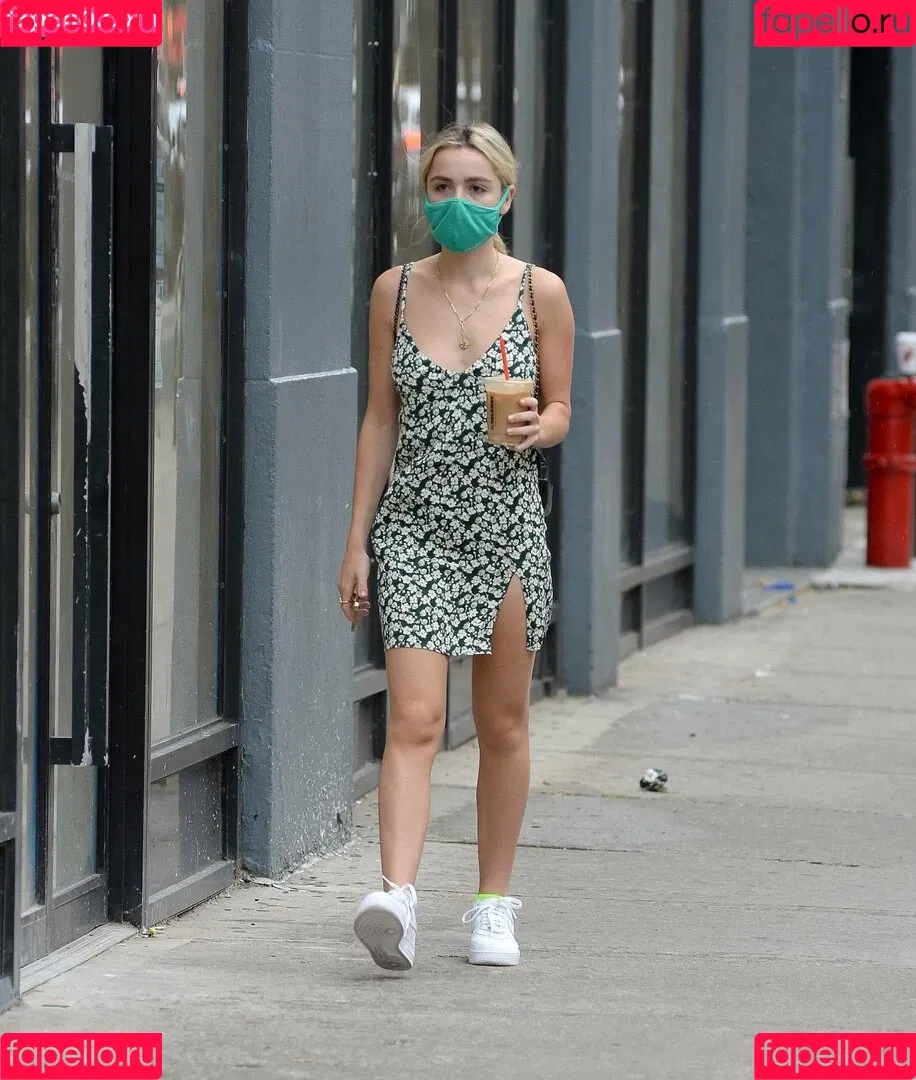 Kiernan Shipka Onlyfans Photo Gallery 