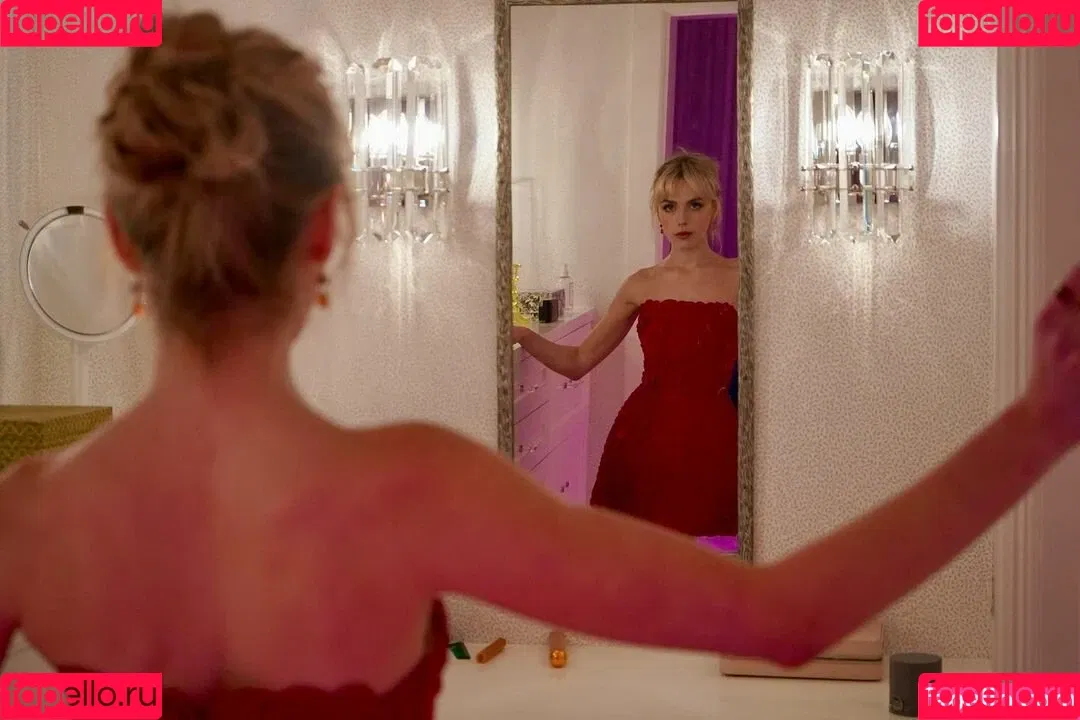 Kiernan Shipka Onlyfans Photo Gallery 